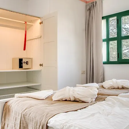 Hotell Beneste Nerja Hostal 2*