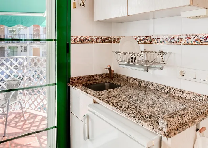 Отель Beneste Nerja Hostal 2*