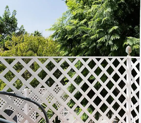 Beneste Nerja Hostal Отель 2*