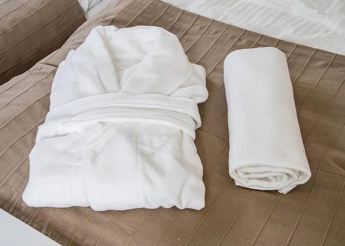 Beneste Nerja Hostal Нерха