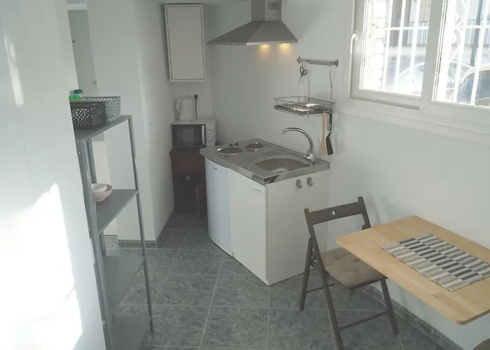 Beneste Nerja Hostal 2*