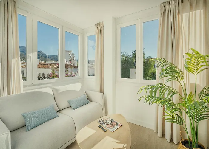 Beneste Nerja Hostal Hotel