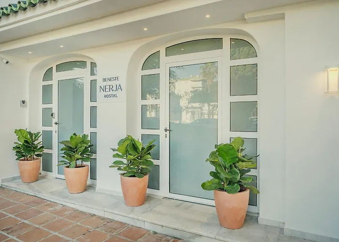 Hotel Beneste Nerja Hostal 2*