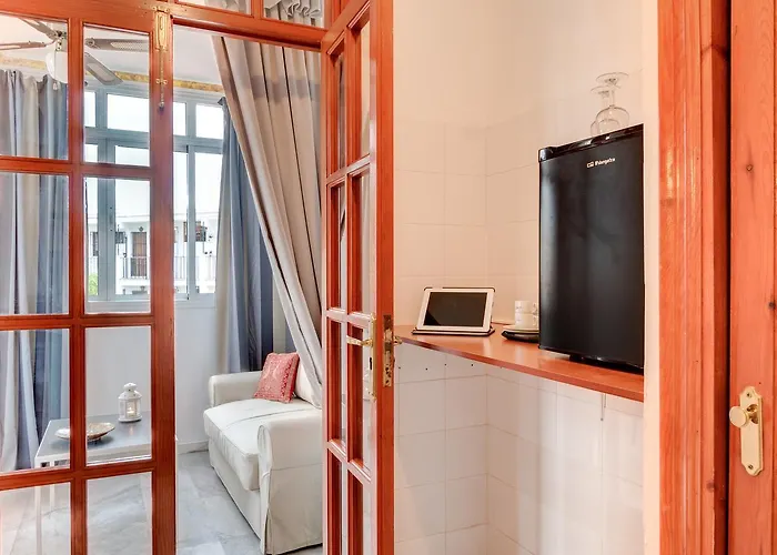 Beneste Nerja Hostal Nerja