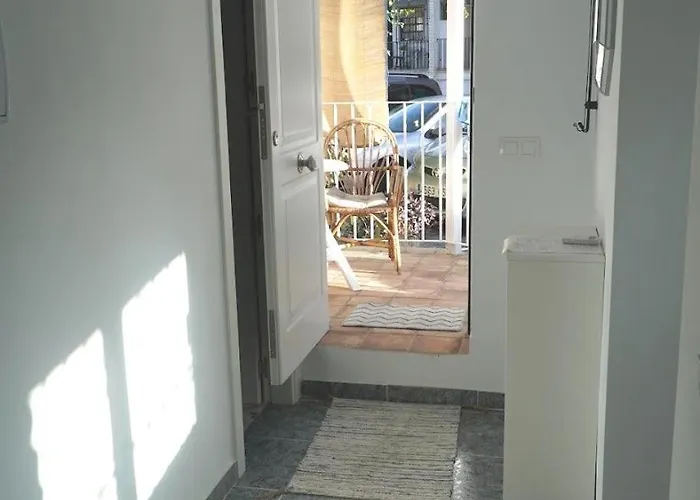 Beneste Nerja Hostal Hotel