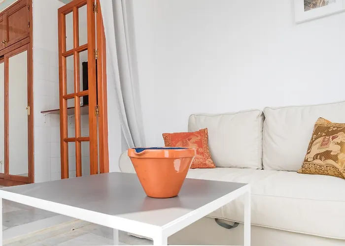 Beneste Nerja Hostal 2*