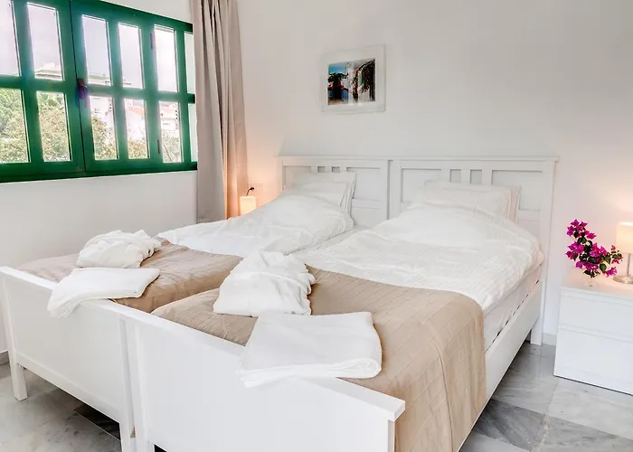 Beneste Nerja Hostal 2*